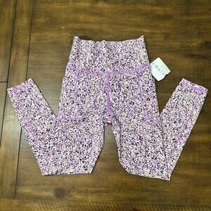 Athleta Salutation Stash 7/8 Leggings‎ XXS Purple Floral NWT